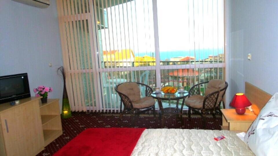 Hotel Paradise Golden Sands Esterno foto