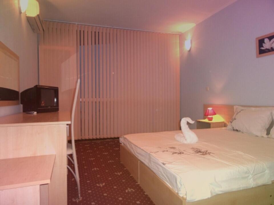 Hotel Paradise Golden Sands Esterno foto
