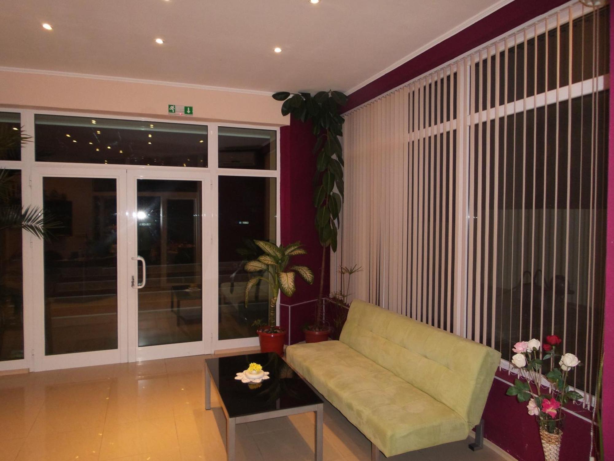 Hotel Paradise Golden Sands Esterno foto