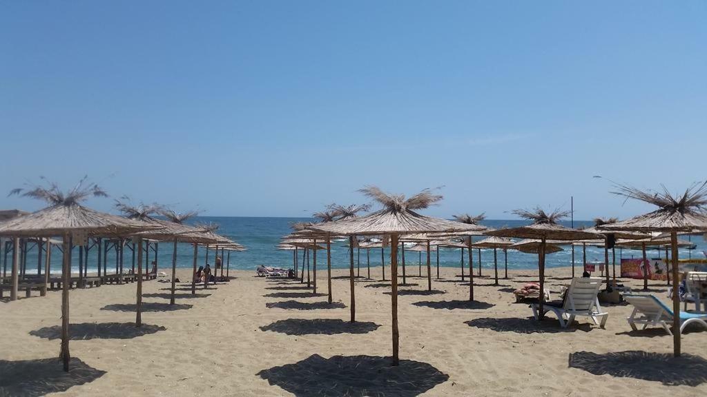 Hotel Paradise Golden Sands Esterno foto